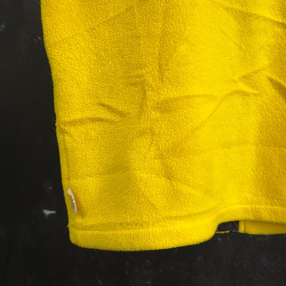 Vintage Tundra Fleece Vest - Picture 9 of 12